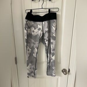 Nike Black and White Patterned Leggings